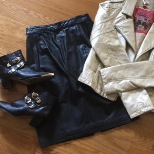 Vintage PELLE CUIR Sz 8 High-waist skirt!